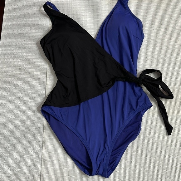 Coco Reef Contours Appeal Shape-wear One Piece Swimsuit 14/38D Cross-Over Tie - Picture 2 of 16